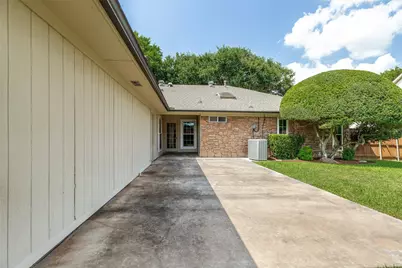 2212 Kirby Drive, Plano, TX 75075 - Photo 23