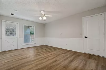 2212 Kirby Drive, Plano, TX 75075 - Photo 15
