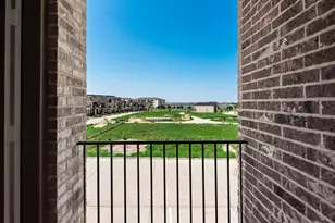 8301 Bayside Dr, Rowlett, TX 75088 - Photo 5