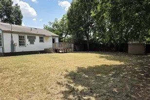 629 Cedar Dr, Garland, TX 75040 - Photo 15