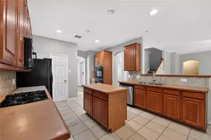 720 Big Horn Trail, Crowley, TX 76036 - Photo 13