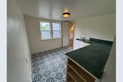 610 W 6th Street, Bonham, TX 75418 - Photo 33