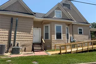 610 W 6th St, Bonham, TX 75418 - Photo 3