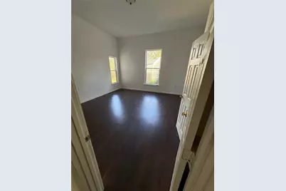 610 W 6th Street, Bonham, TX 75418 - Photo 5