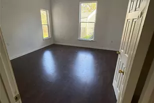 610 W 6th St, Bonham, TX 75418 - Photo 5