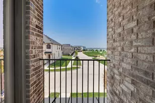 8317 Bayside Dr, Rowlett, TX 75088 - Photo 3