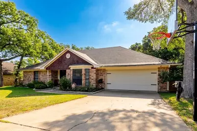 22 Greenbriar Street, Mineral Wells, TX 76067 - Photo 1