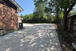 615 Oak Forest Dr, Dallas, TX 75232 - Photo 29