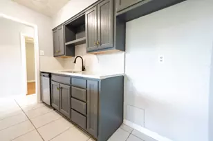 4430 Windsor Dr, Garland, TX 75042 - Photo 11