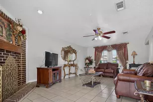 2224 Crockett Dr, Carrollton, TX 75006 - Photo 11