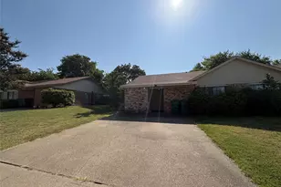 714 Hillcrest, Cedar Hill, TX 75104 - Photo 1