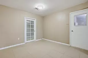 2011 W Houston St, Sherman, TX 75092 - Photo 17