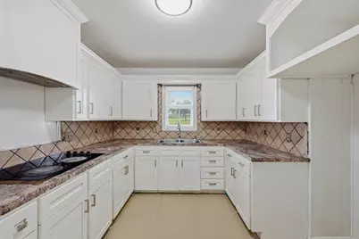 2011 W Houston Street, Sherman, TX 75092 - Photo 13