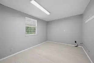 2011 W Houston St, Sherman, TX 75092 - Photo 17