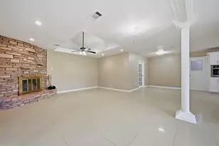 2011 W Houston St, Sherman, TX 75092 - Photo 9