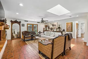 2301 Hill N Dale Dr, Irving, TX 75038 - Photo 3