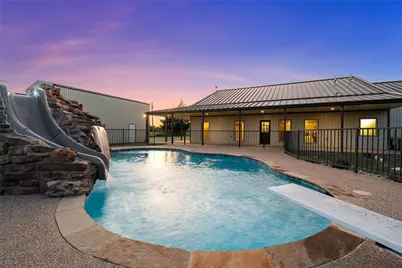 225 County Road 423, Lorena, TX 76655 - Photo 5