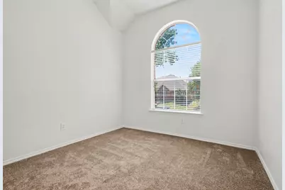 2033 Piedmont Drive, Lewisville, TX 75067 - Photo 21