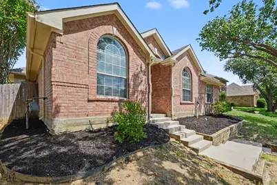 2033 Piedmont Drive, Lewisville, TX 75067 - Photo 3