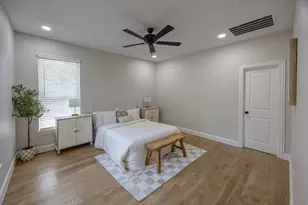 1321 E Magnolia Ave, Fort Worth, TX 76104 - Photo 15