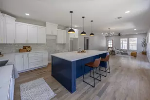 1321 E Magnolia Ave, Fort Worth, TX 76104 - Photo 11