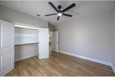 1321 E Magnolia Avenue, Fort Worth, TX 76104 - Photo 21