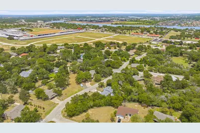 1005 Spanish Trail Drive, Granbury, TX 76048 - Photo 31