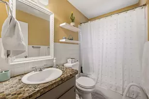 1005 Spanish Trail Dr, Granbury, TX 76048 - Photo 17