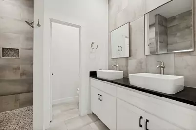 4503 Frank Street, Dallas, TX 75210 - Photo 3