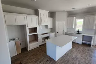 145 Legends Wy, Bridgeport, TX 76246 - Photo 7