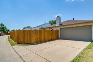 924 Thistle Cir, Allen, TX 75002 - Photo 23
