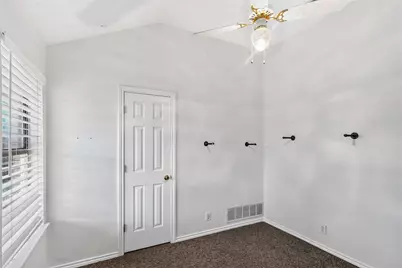 812 Brittany Drive, Denton, TX 76209 - Photo 17