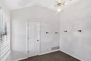 812 Brittany Dr, Denton, TX 76209 - Photo 17