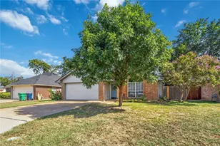 812 Brittany Dr, Denton, TX 76209 - Photo 5