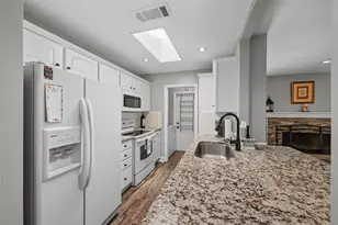23 Park Ln, Bedford, TX 76021 - Photo 13