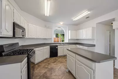 7122 Don Gomez Lane, Garland, TX 75043 - Photo 11