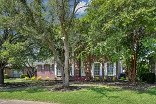 7122 Don Gomez Ln, Garland, TX 75043 - Photo 1