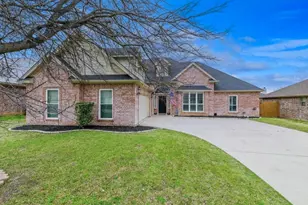 205 Wayne Dr, Aledo, TX 76008 - Photo 3
