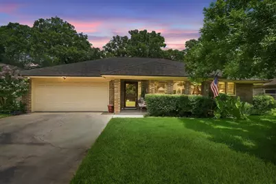 3509 Tomlinson Court, Arlington, TX 76017 - Photo 3