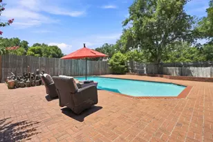 408 Arcadia St, Hurst, TX 76053 - Photo 35