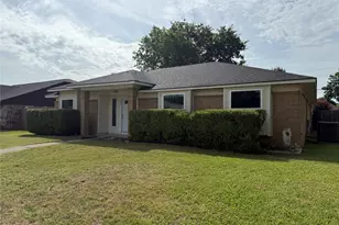 206 E Ridgegate Dr, Garland, TX 75040 - Photo 3