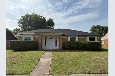206 E Ridgegate Drive, Garland, TX 75040 - Photo 1