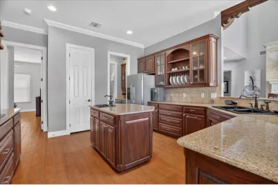10808 Hawkins Home Boulevard, Benbrook, TX 76126 - Photo 15