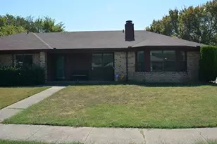 216 E Denton Dr, Euless, TX 76039 - Photo 1