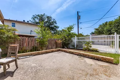8211 Lullwater Drive, Dallas, TX 75218 - Photo 11
