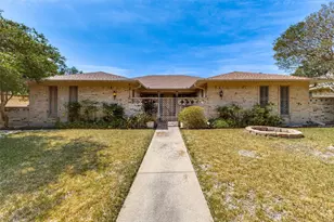 8211 Lullwater Dr, Dallas, TX 75218 - Photo 1