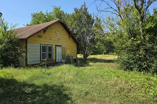 700 SW 3rd St, Hubbard, TX 76648 - Photo 9