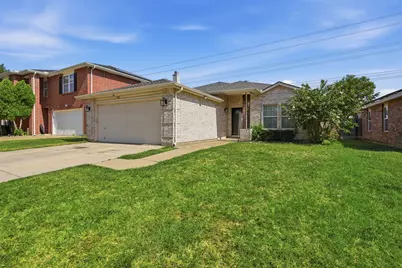 972 Mosaic Drive, Fort Worth, TX 76179 - Photo 3