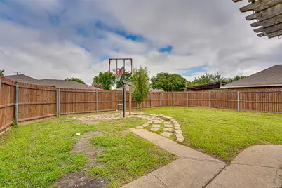 917 Meadowgate Drive, Garland, TX 75040 - Photo 25