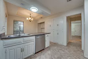917 Meadowgate Dr, Garland, TX 75040 - Photo 11